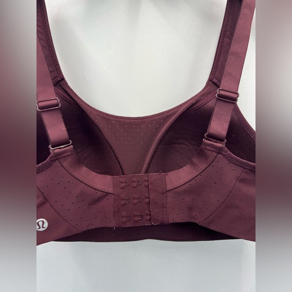 Lululemon Run Times High Support Sports Bra Size 34D Color Burgundy - Picture 4 of 12